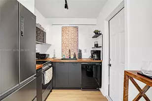754 NE 40th St, Fort Lauderdale, FL 33334 - Photo 9