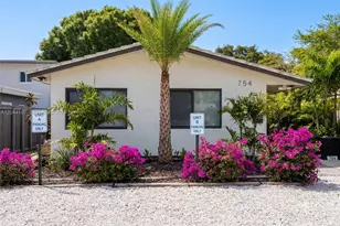 754 NE 40th St, Fort Lauderdale, FL 33334 - Photo 1