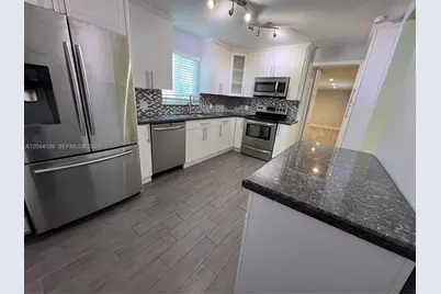 432 Palmetto Dr #0, Miami Springs, FL 33166 - Photo 17