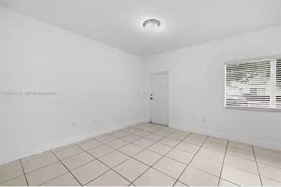 2421 W 78th St #104, Hialeah, FL 33016 - Photo 11