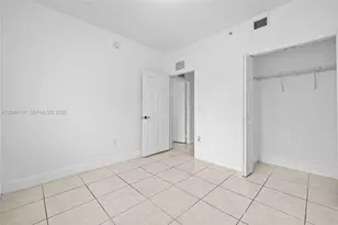 2421 W 78th St, Hialeah, FL 33016 - Photo 17