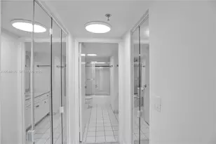 555 NE 15th St, Miami, FL 33132 - Photo 19