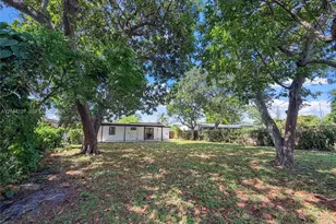 55 NW 125th St, North Miami, FL 33168 - Photo 25