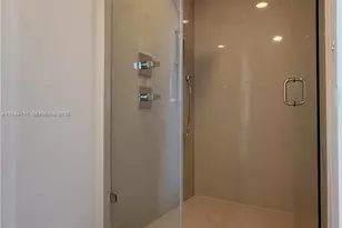 600 NE 27th St, Miami, FL 33137 - Photo 17