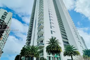600 NE 27th St, Miami, FL 33137 - Photo 1