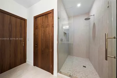 701 Valencia Ave #603, Coral Gables, FL 33134 - Photo 11