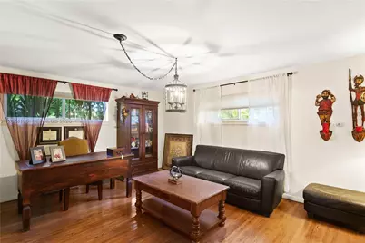 6315 Maynada St, Coral Gables, FL 33146 - Photo 3