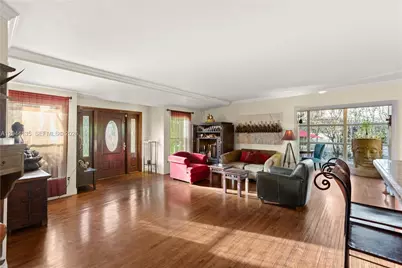 6315 Maynada St, Coral Gables, FL 33146 - Photo 7