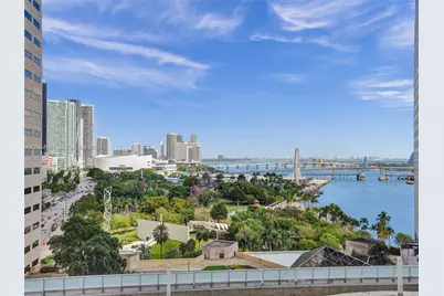 325 S Biscayne Blvd #1520, Miami, FL 33131 - Photo 1