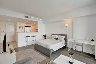 325 S Biscayne Blvd, Miami, FL 33131 - Photo 7