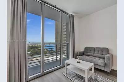 325 S Biscayne Blvd #1520, Miami, FL 33131 - Photo 3