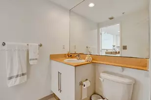 325 S Biscayne Blvd, Miami, FL 33131 - Photo 13