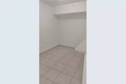 7290 NW 114th Ave #206-7, Doral, FL 33178 - Photo 3