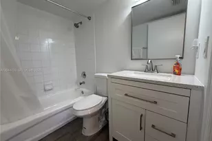 2711 Ocean Club Blvd, Hollywood, FL 33019 - Photo 23