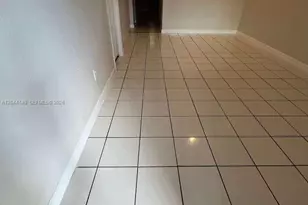 1661 SE 28th St, Homestead, FL 33035 - Photo 5
