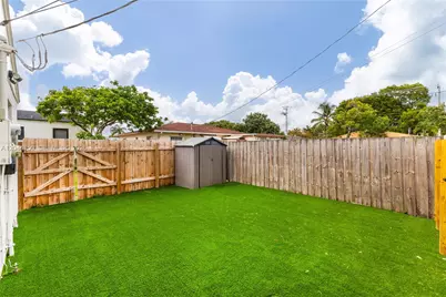 1918 Taft St #Rear Unit, Hollywood, FL 33020 - Photo 5