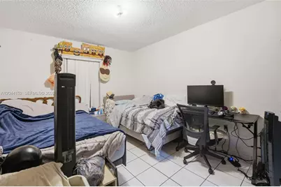 2801 SW 24th St, Miami, FL 33145 - Photo 21