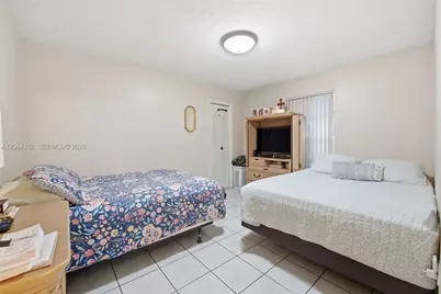 2801 SW 24th St, Miami, FL 33145 - Photo 3
