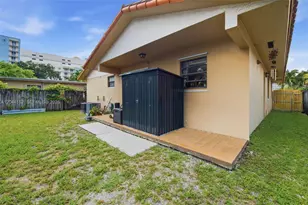 2801 SW 24th St, Miami, FL 33145 - Photo 27