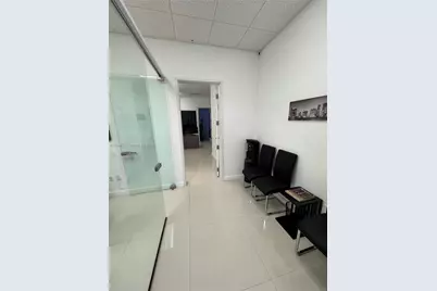 20200 W Dixie Hwy G01 Hwy, Miami, FL 33180 - Photo 3