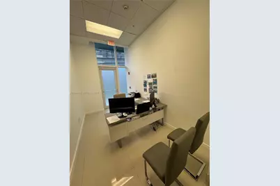20200 W Dixie Hwy G01 Hwy, Miami, FL 33180 - Photo 17