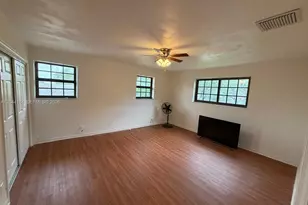 2065 NE 139th St, North Miami Beach, FL 33181 - Photo 15
