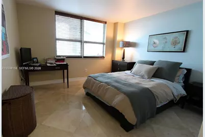 1155 Brickell Bay Dr #3107, Miami, FL 33131 - Photo 9