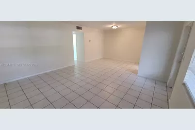1340 NE 28th Ave #129, Pompano Beach, FL 33062 - Photo 3