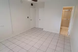 1340 NE 28th Ave, Pompano Beach, FL 33062 - Photo 9