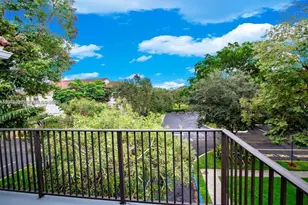 10105 W Sunrise Blvd, Plantation, FL 33322 - Photo 1