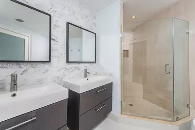 300 S Pointe Dr #706, Miami Beach, FL 33139 - Photo 15