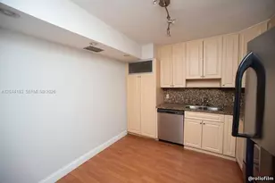 2801 NE 183rd St, Aventura, FL 33160 - Photo 13
