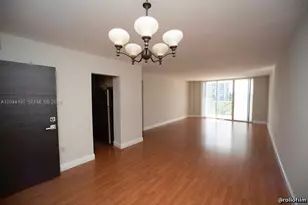 2801 NE 183rd St, Aventura, FL 33160 - Photo 9