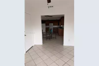 731 SW 24th St SW #1, Vero Beach, FL 32962 - Photo 3