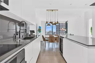 68 SE 6th St, Miami, FL 33131 - Photo 3