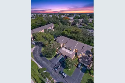 73 NW 98th Ter, Plantation, FL 33324 - Photo 3