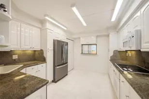 155 Ocean Ln Dr, Key Biscayne, FL 33149 - Photo 9