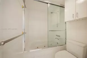 155 Ocean Ln Dr, Key Biscayne, FL 33149 - Photo 23
