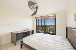 2500 NE 135th St, North Miami, FL 33181 - Photo 13