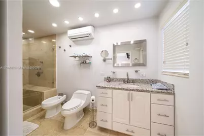 13140 Coronado Dr, North Miami, FL 33181 - Photo 19