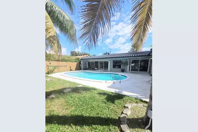 13140 Coronado Dr, North Miami, FL 33181 - Photo 47