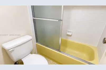 20301 W Country Club Dr #1826, Aventura, FL 33180 - Photo 9