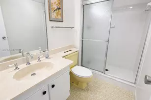 20301 W Country Club Dr, Aventura, FL 33180 - Photo 15
