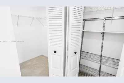 20301 W Country Club Dr #1826, Aventura, FL 33180 - Photo 11