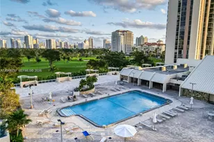 20301 W Country Club Dr, Aventura, FL 33180 - Photo 21