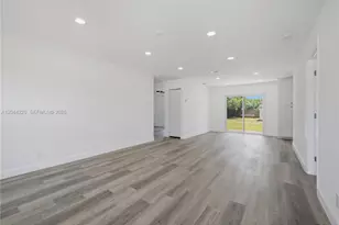 1229 18th Ave N, Lake Worth, FL 33460 - Photo 9