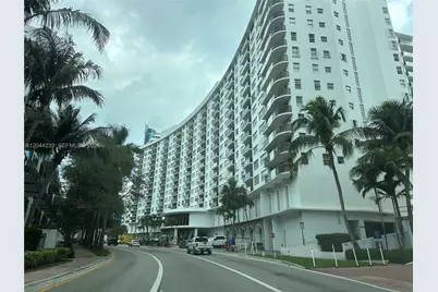 6039 Collins Ave #1205, Miami Beach, FL 33140 - Photo 35