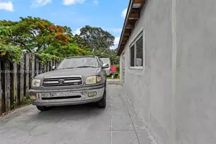 1215 Kasim St, Opa-Locka, FL 33054 - Photo 27