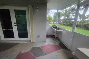 19550 SW 162nd Ave, Miami, FL 33187 - Photo 17