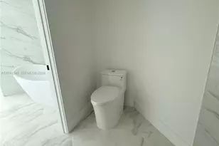 19101 NE 36th Ct, Aventura, FL 33180 - Photo 17